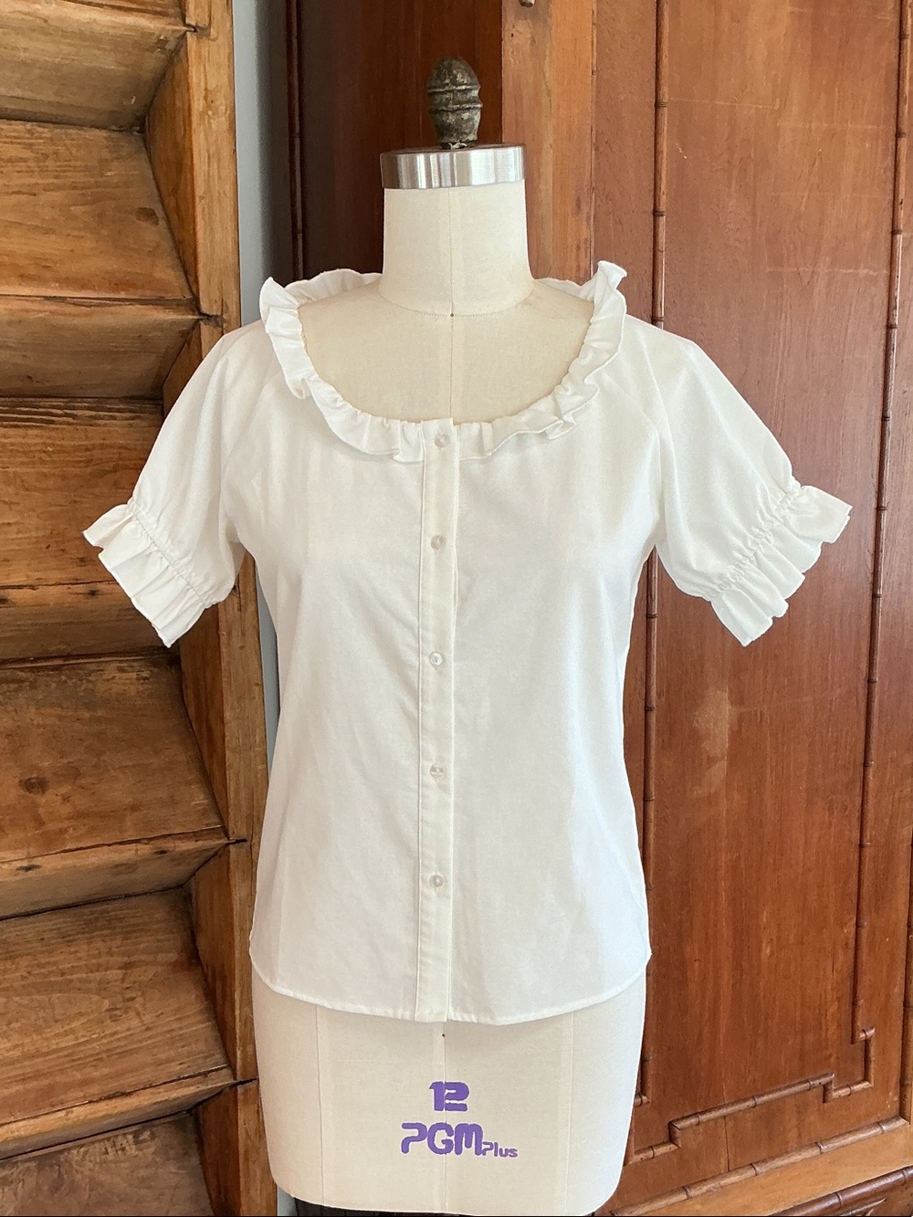 bohme White Ruffle Collar Button-Front Linen and Cotton Blouse